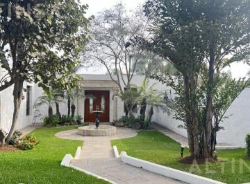Casa · 617m² · 4 Dormitorios · 5 Estacionamientos · Casa en Rinconada Alta de 4 Dorm. con Piscina