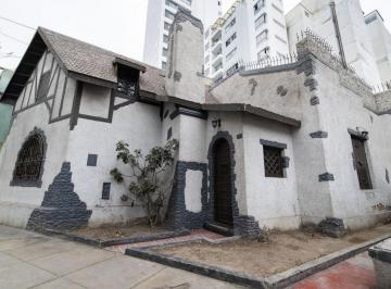 Casa · 232m² · 4 Dormitorios · Casa en Venta Frente Al Parque de Las Aguas en Santa Beatriz
