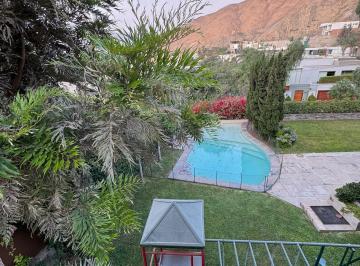 Casa de 4 habitaciones, Lima · Casa de 1,500 m² con Piscina y Jardín en Condominio El Herraje, La Molina