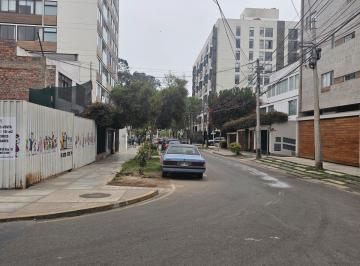 REMATO · Terreno en Esquina - Param 8 Pisos