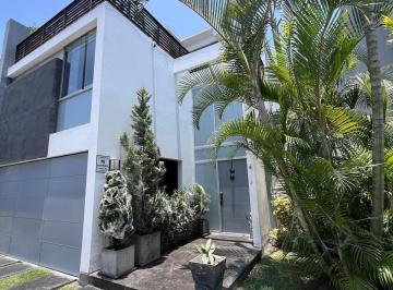 Casa de 3 habitaciones, Lima · Estupenda Casa Moderna E Iluminada en Condominio, Terraza Grande Jardin
