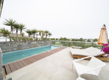 Casa · 509m² · 5 Dormitorios · 2 Estacionamientos · Hermosa Casa de Playa en Condominio Coral, a 3.5 Kms del Boulevard de Asia