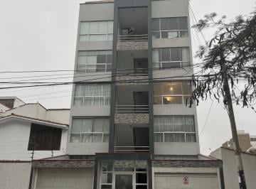 Departamento de 2 habitaciones, Lima · Se Vende Bonito Departamento Frente a Parque
