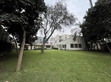 Casa · 2500m² · 12 Dormitorios · 16 Estacionamientos · Vendo Casa o Terreno Av Manuel Olguin, Urb Granados, Surco