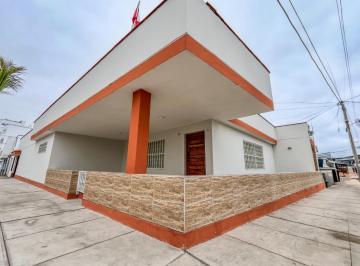 Casa · 340m² · 5 Dormitorios · 3 Estacionamientos · Se Vende Casa en Punta Hermosa