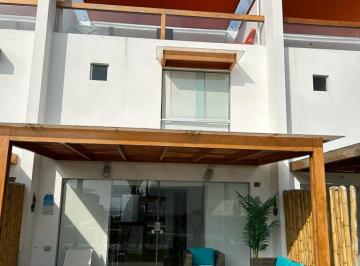 Casa · 181m² · 4 Dormitorios · 2 Estacionamientos · Bajó de Precio