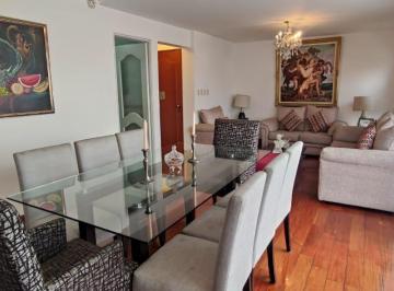 Departamento de 4 habitaciones, Lima · En Venta ¡Dos Departamentos Indep. en La Molina! Us$258,000 Vive en Uno y Genera Ingresos con Otro.