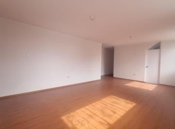 Cluster Inmobiliario · Amplio Flat con Ingreso Independiente Como Casa, Ubicado en Urb. en Jlbyr.