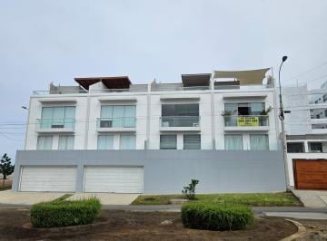 Casa de 4 habitaciones, Lima · Casa en Condomino de 7 Casas. Remato