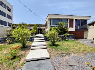 Terreno / Lote de 5 habitaciones, Lima · Vendo Casa Como Terreno, Los Viñedos 480 Altura Av Javier Prado Cdra 55, Res. Monterrico, 1168 m²