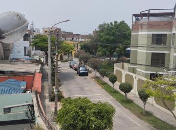 Casa de 3 habitaciones, Lima · ID 1.1.1.8.9.9.8 ¡Venta de Hermosa Casa en El Límite de Pueblo Libre!