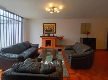 Casa de 5 habitaciones, Lima · Vendo Hermosa Casa de 3 Pisos en La Calera de La Merced Surquillo