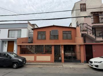 Casa de 7 habitaciones, Lima · Venta de Casa Como Terreno