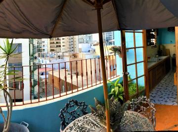 Terraza · Hospedaje Madreselva en Miraflores.