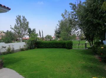 Casa , Arequipa · Lujosa y Exclusiva Residencia con Piscina en Cayma
