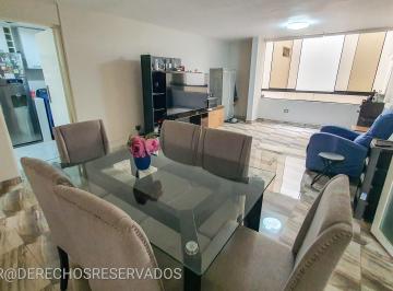 Departamento de 3 habitaciones, Lima · Excelente Departamento Remodelado 2 Cdras Parque Amistad