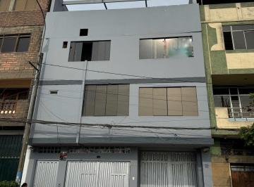 Nave industrial de 8 habitaciones, Lima · Se Vende Lindo Local en La Zona Industrial de San Luis