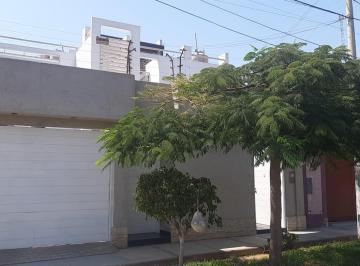 Casa de 7 habitaciones, Huaura · Venta Casa en Huacho