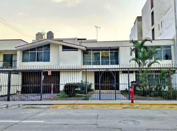 Casa de 4 habitaciones, Lima · Venta: Casa Como Terreno - 600 m² y 17.15 de Frente - San Borja