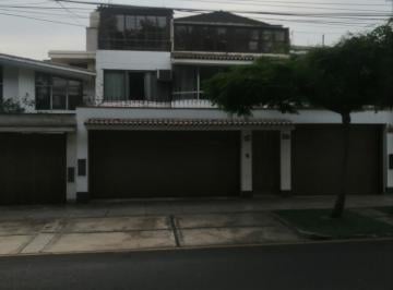 Casa de 6 habitaciones, Lima · Casa Para Vivienda o Negocio Caminos del Inca Surco Cerca a Benavides