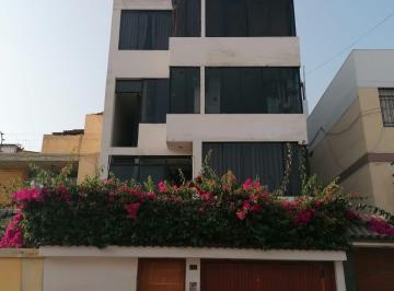 Habitación de 7 habitaciones, Lima · Alquilo Habitación con Baño Privado y Acceso Independinte. Internet Gratuita