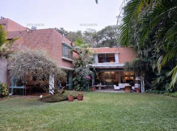 Casa de 3 habitaciones, Lima · Vta San Isidro Ca Ugarte y Moscoso Casa 3d + 3c 2p Terraza Jardín Piscina A/acond
