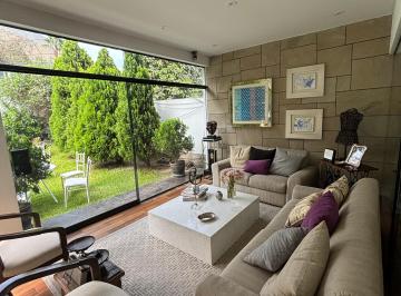Casa de 4 habitaciones, Lima · Venta de Casa en Los Álamos de Monterrico