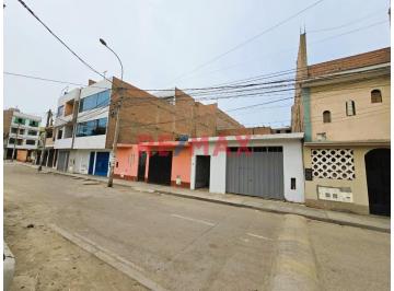 Casa · 120m² · 3 Dormitorios · Venta de Terreno a un Paso de Todo en San Martin de Porres