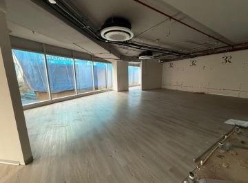 Oficina comercial , Lima · Oficina de 163 m² en Venta en Santiago de Surco - Edf More