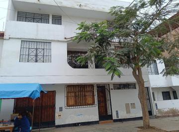 Casa de 6 habitaciones, Lima · Alejadro Tirado 434, At:246 m², Ac:554 m², Venta Us$370,000 Estudio de Abogados