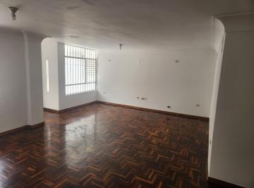 Departamento de 3 habitaciones, Lima · Alquilo Anplio Dpto en Primer Piso - La Molina
