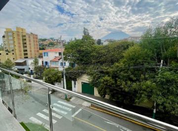 Departamento de 3 habitaciones, Arequipa · Departamento de 99 m² con 3 Habitaciones en Alquiler en Selva Alegre