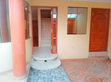 Casa de 4 habitaciones, Lima · Casa en Venta en Huampaní Al Lado de Urb Girasoles, con Vista Al Club El Cuadro