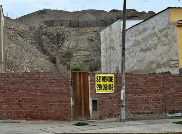 Terreno / Lote , Lima · Estupendo Terreno Para Constructor con Vista a La Calle