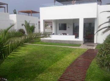 Casa de 4 habitaciones, Cañete · ¡Casa en Venta con Piscina en Playa Azul!