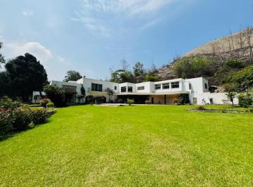Casa de 8 habitaciones, Lima · Casa - Hacienda de 10,000 m² en La Urb. La Pradera - La Molina