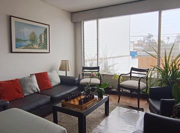 Terreno / Lote de 6 habitaciones, Lima · Oportunidad de Inversión: Se Vende Casa Como Terreno en El Country Club, Lima