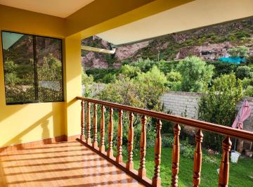 Casa de campo de 5 habitaciones, Urubamba · Se Vende Hermosa Casa en Urubamba en El Corazon del Valle Sagrado