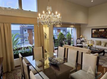Departamento · 220m² · 4 Dormitorios · 4 Estacionamientos · Pent House Dúplex en Chacarilla San Borja