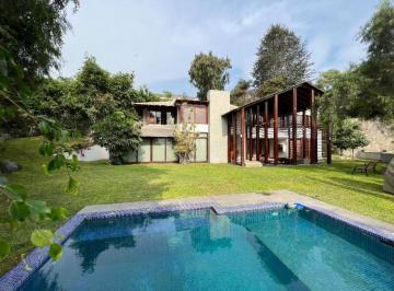 Casa · 583m² · 3 Dormitorios · 10 Estacionamientos · Venta Espectacular Residencia Urb. Casuarinas. Cerca a La Tranquera Principal