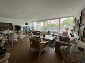 Departamento · 203m² · 3 Dormitorios · 3 Estacionamientos · Venta Amplio Dpto en Super Zona de San Isidro