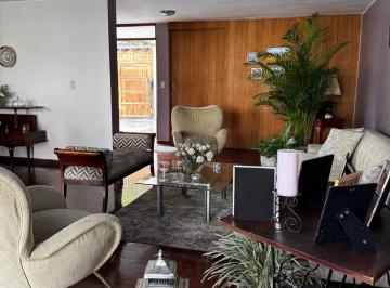 Casa de 6 habitaciones, Lima · Surco Velasco Astete Venta de Casa en Zona Residencial