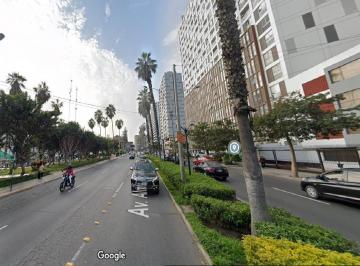 Departamento de 3 habitaciones, Lima · Duplex con Vista Al Club - Cerca a Todo! Incl. Estacionamiento y Deposito!