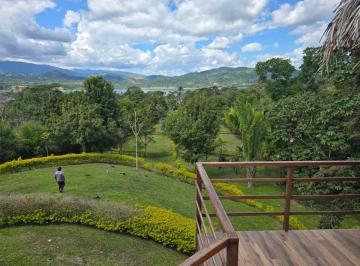 Terreno / Lote , San Martin · Vive La Magia de La Naturaleza E Invierte en Tu Refugio Frente a La Laguna Azul
