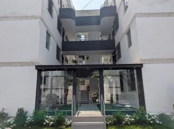 Departamento de 3 habitaciones, Lima · Comodo Triplex en Surco Calle Puerto Eten