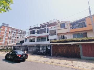 Departamento de 7 habitaciones, Lima · Vendo Duplex de 7 Dorm. Terraza Cochera Parque Norte San Borja