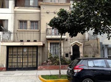 Fachada · Venta Casa en Magdalena, Urb. Oyague