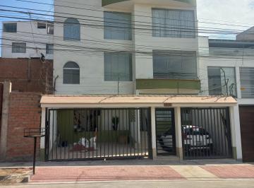 Departamento de 3 habitaciones, Lima · Departamento - 2do Piso - 130 m² - Portada del Sol