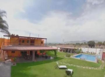 Casa · 280m² · 8 Dormitorios · Se Vende Linda Casa de Campo y Playa Totalmente Amoblada en Bujama Alta
