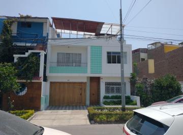 Casa de 6 habitaciones Venta S/ 935,000 · "Bajo de Precio, Lista Para Vivir"